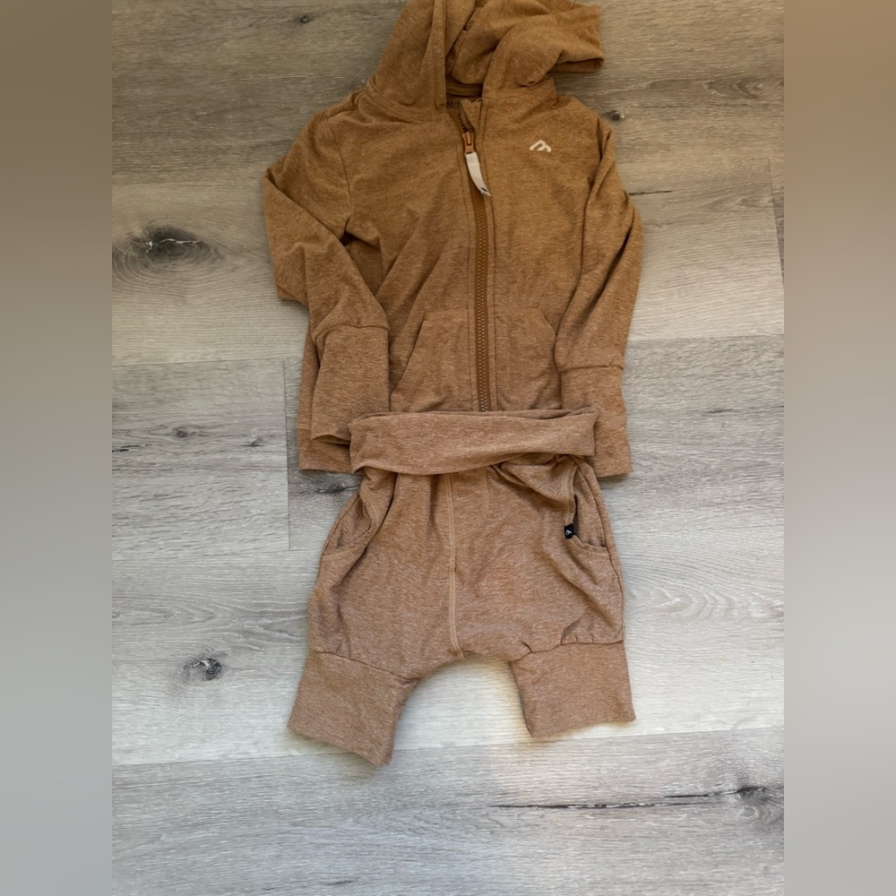 Two Piece Gender Neutral - Grow With Me